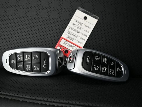 Used 2024 Hyundai Ioniq 5 Limited image 33