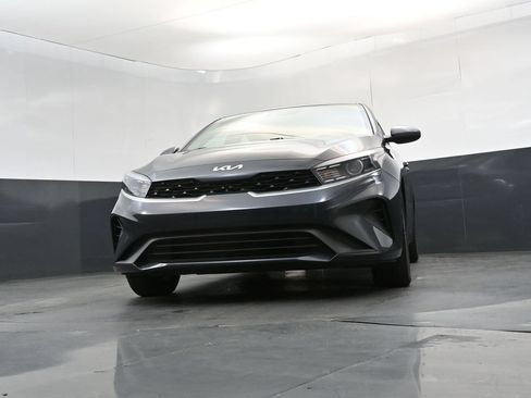 Used 2024 Kia Forte LXS FWD image 19