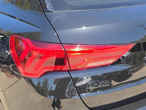 Used 2024 Audi Q3 2.0T Premium Plus w/ Premium Plus Package AWD/4WD image 37