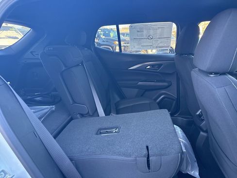 New 2026 Chevrolet Equinox EV LT image 29