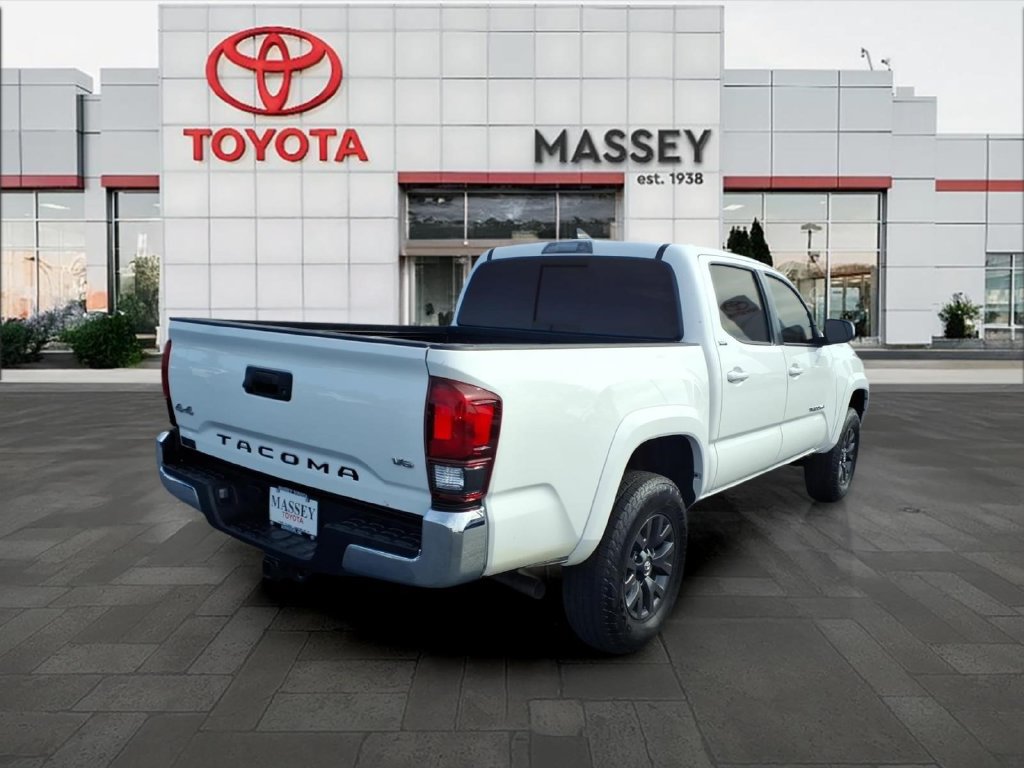 Used 2023 Toyota Tacoma SR5 AWD/4WD image 3