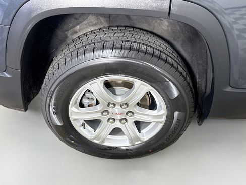 Used 2019 GMC Acadia SLE image 33