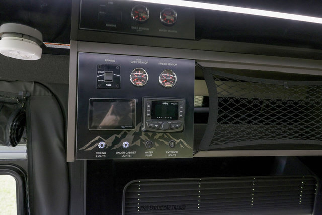 Used 2025 Mercedes-Benz Sprinter 2500 image 46