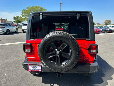 Used 2018 Jeep Wrangler Unlimited Sport S AWD/4WD image 6