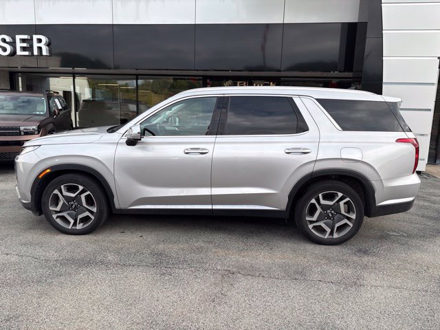 Used 2024 Hyundai Palisade SEL w/ Premium Package AWD/4WD image 2