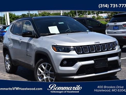 Used 2025 Jeep Compass Limited AWD/4WD image 1