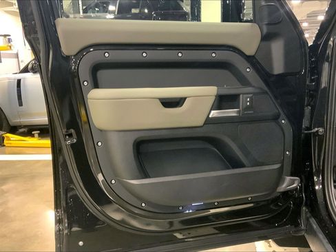 New 2026 Land Rover Defender 110 S image 10