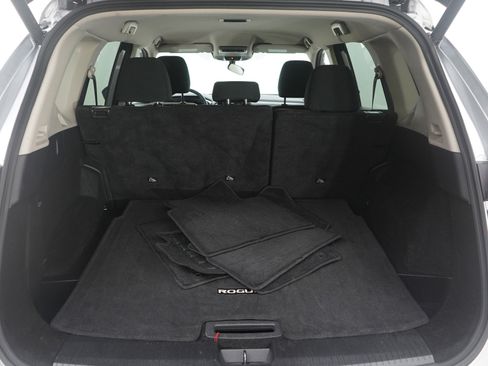 Used 2025 Nissan Rogue SV image 20