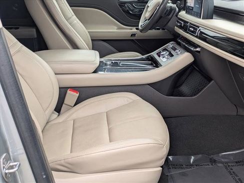 Used 2023 Lincoln Aviator Reserve w/ Equipment Group 201A image 20