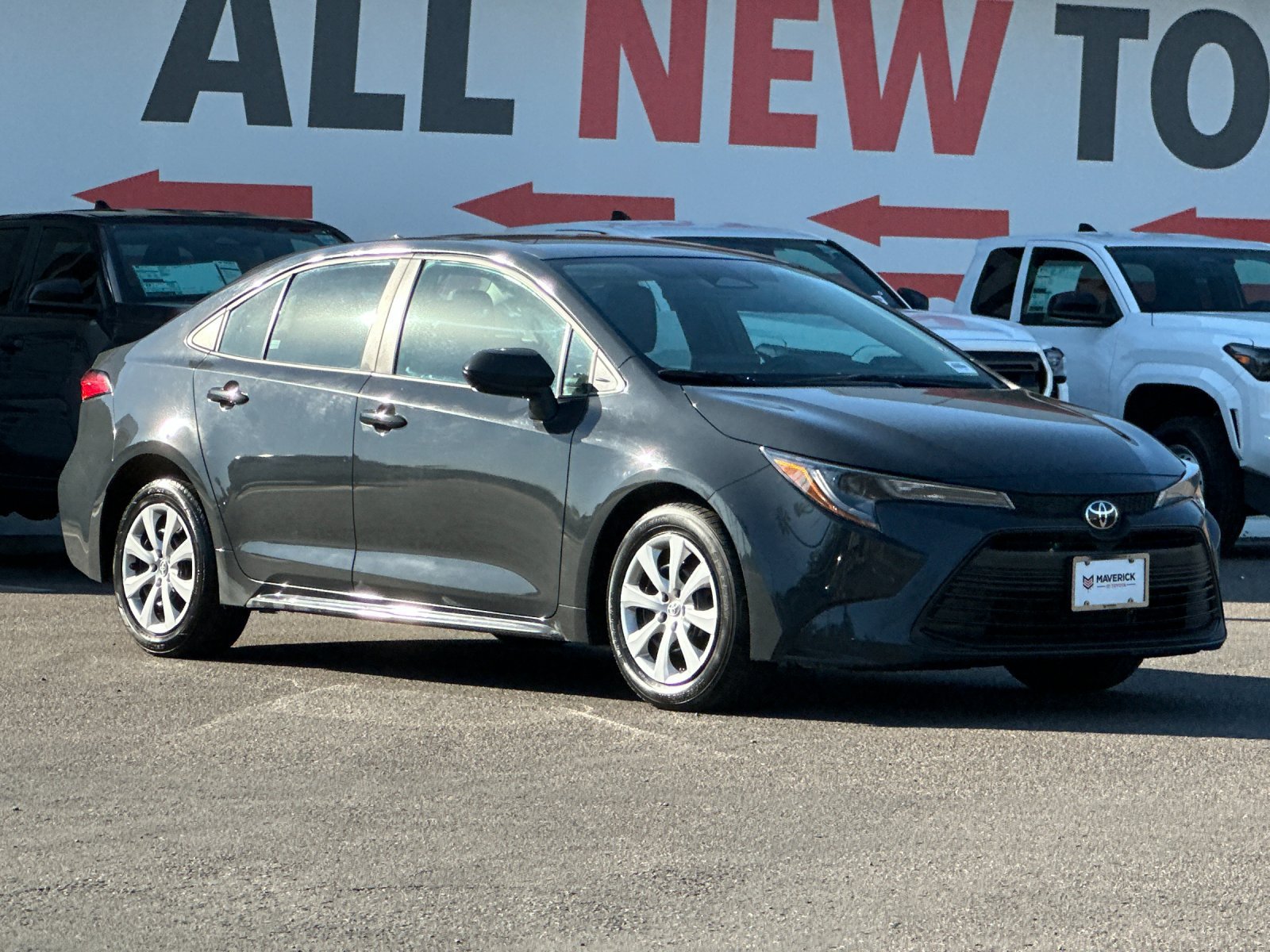 Used 2024 Toyota Corolla LE FWD image 8