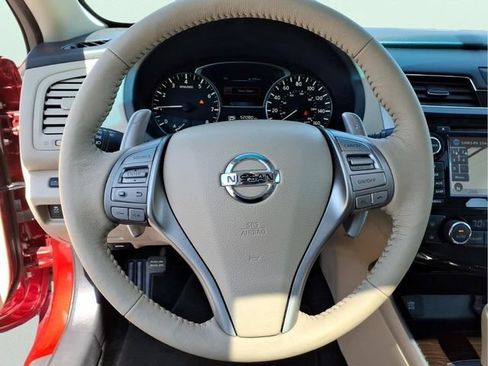 Used 2015 Nissan Altima 3.5 SL FWD image 19