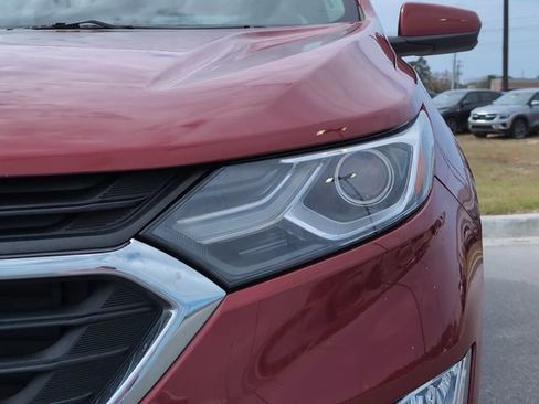 Used 2021 Chevrolet Equinox LT image 12