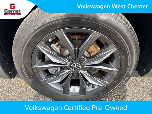 Certified 2023 Volkswagen Tiguan SE FWD image 36