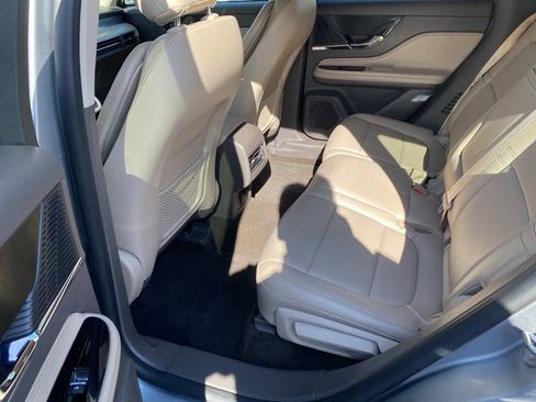 Used 2022 Lincoln Corsair FWD image 4