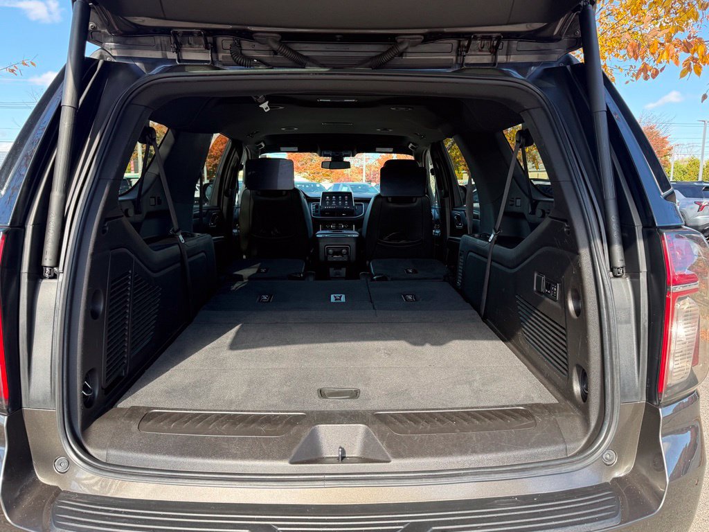 Used 2021 Chevrolet Suburban LT w/ Luxury Package AWD/4WD image 35
