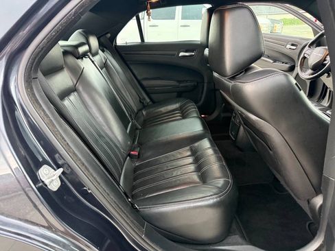 Used 2016 Chrysler 300 S w/ Safetytec Plus Group RWD image 27