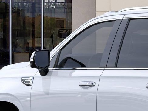 New 2026 GMC Yukon Denali w/ Advanced Technology Package AWD/4WD image 12