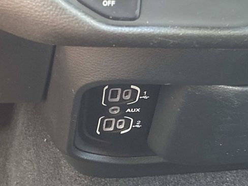 Used 2025 RAM 1500 Tradesman w/ Night Edition RWD image 31