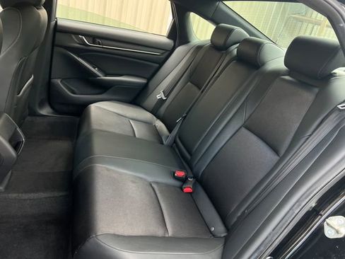 Used 2019 Honda Accord Sport image 18