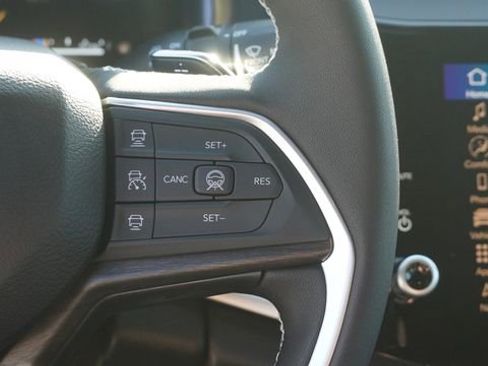 New 2026 Jeep Grand Cherokee Altitude AWD/4WD image 28