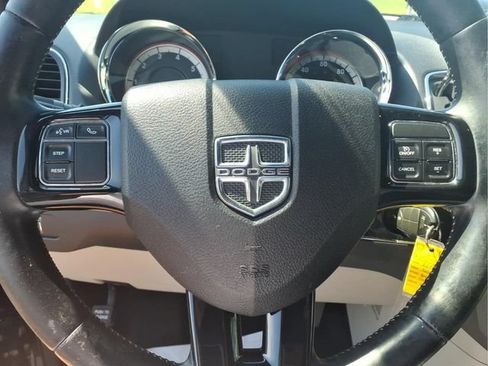 Used 2015 Dodge Grand Caravan SE FWD image 13