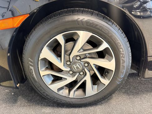 Used 2016 Honda Civic EX image 15