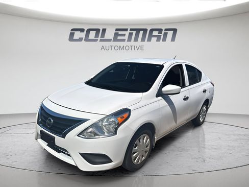 Used 2018 Nissan Versa S Plus FWD image 1