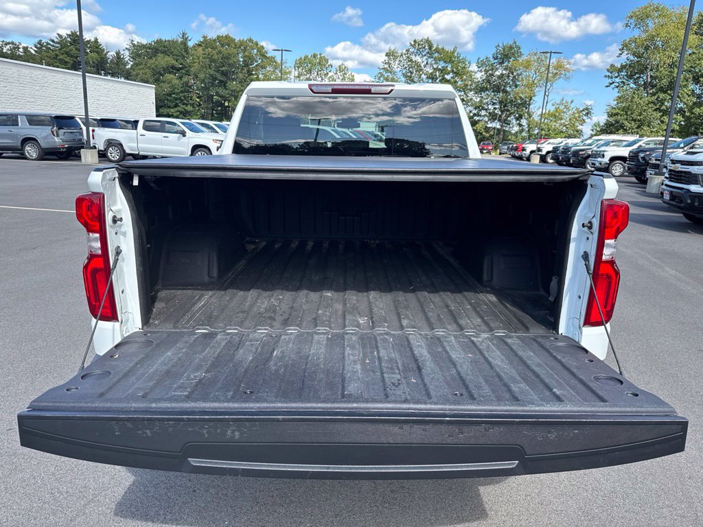 Used 2022 Chevrolet Silverado 1500 RST AWD/4WD image 6