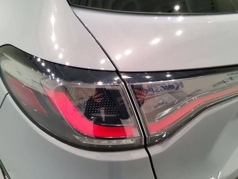 Used 2023 Honda HR-V Sport image 11