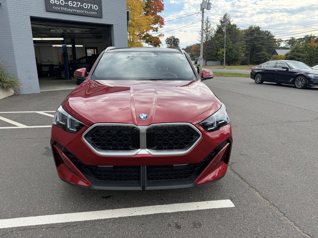 Used 2025 BMW X2 xDrive28i w/ Premium Package AWD/4WD image 4