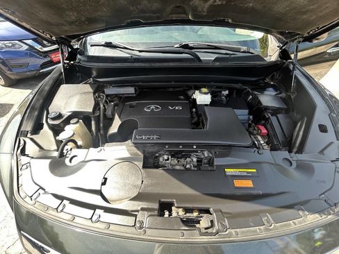 Used 2013 INFINITI JX35 AWD w/ Premium Pkg image 16