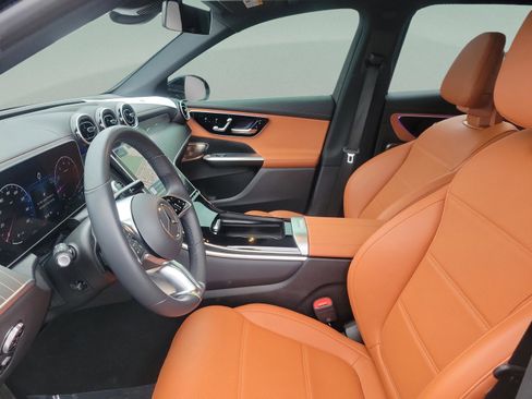 Certified 2024 Mercedes-Benz GLC 300 image 20