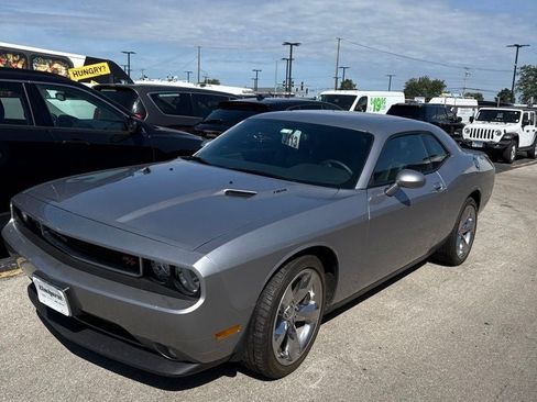 Used 2013 Dodge Challenger R/T Plus RWD image 6