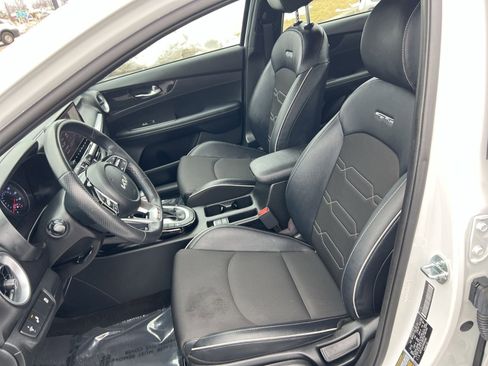 Used 2023 Kia Forte GT-Line w/ GT-Line Technology Package image 13