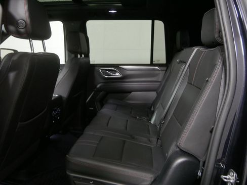 Used 2023 Chevrolet Suburban RST w/ Luxury Package AWD/4WD image 18