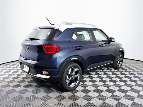 Certified 2024 Hyundai Venue Limited image 7