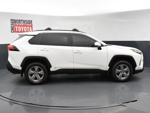 Used 2023 Toyota RAV4 XLE AWD/4WD image 5