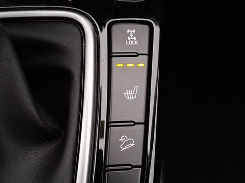 Used 2021 Kia Seltos SX image 25