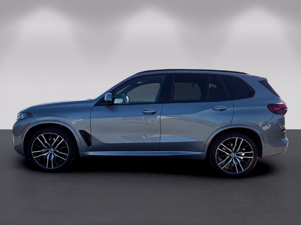 Certified 2026 BMW X5 sDrive40i w/ M Sport Package RWD image 7