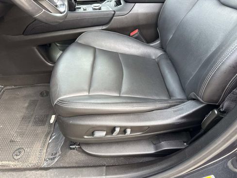 Used 2023 Cadillac XT6 Premium Luxury image 11