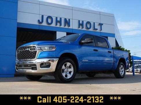 Used 2025 RAM 1500 Big Horn AWD/4WD image 1