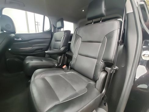 Used 2017 GMC Acadia SLT image 8