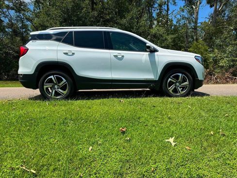Used 2020 GMC Terrain SLT AWD/4WD image 3