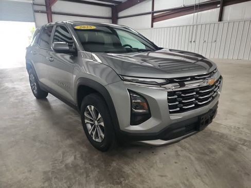 Used 2025 Chevrolet Equinox LT image 7