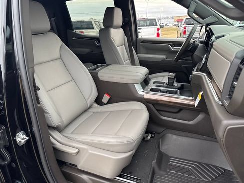New 2026 Chevrolet Silverado 1500 LT Trail Boss w/ LT Trail Boss Premium Package AWD/4WD image 14