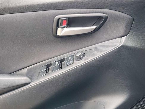 Used 2020 Toyota Yaris LE image 23