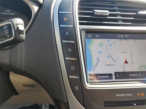 Certified 2020 Lincoln Nautilus Reserve image 26