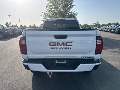 Used 2024 GMC Canyon AT4X AWD/4WD image 5