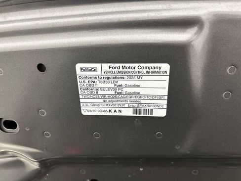 Used 2025 Ford Mustang Premium RWD image 31