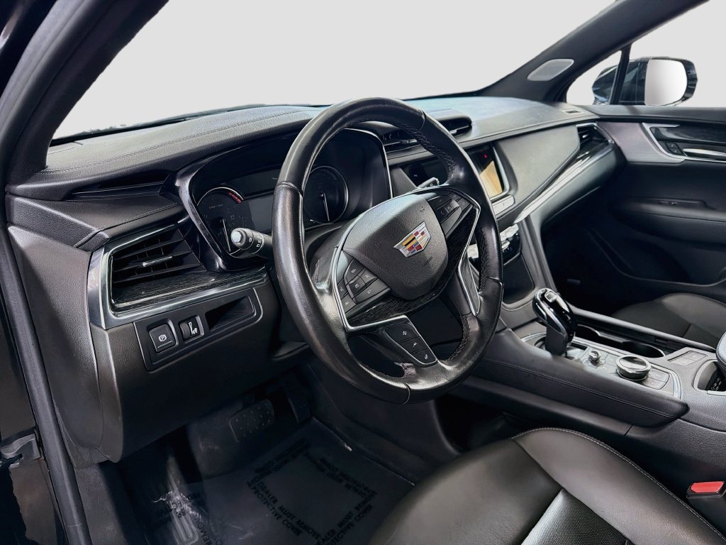 Used 2022 Cadillac XT5 Premium Luxury AWD/4WD image 11